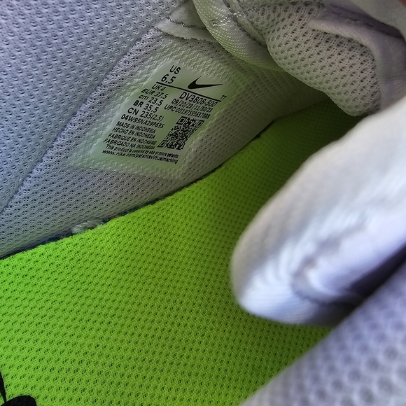 Nike Air Force 1 Women Sneakers - Picture 8 of 12